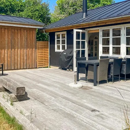 4 Bedroom Awesome In Sjaellands Odde 度假居 Yderby